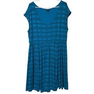 torrid Top Teal Stripe Print V-neck Sleeves Blouse Pleated Bottom Size 3X Plus